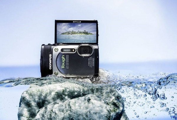 Olympus TG-850 – прочная камера с поворотным экраном Olympus TG-850 – прочная камера с поворотным экраном