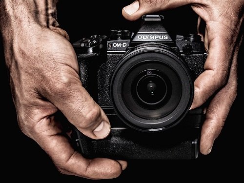 Флагман от Olympus OM-D E-M1 и камера – мечта коллекционеров PEN E-P5 удостоены наград iF Product Design Awards 2014
