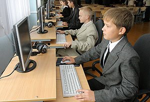 "Белтелеком" обеспечил техническую возможность подключения всех белорусских школ к интернету "Белтелеком" обеспечил техническую возможность подключения всех белорусских школ к интернету
