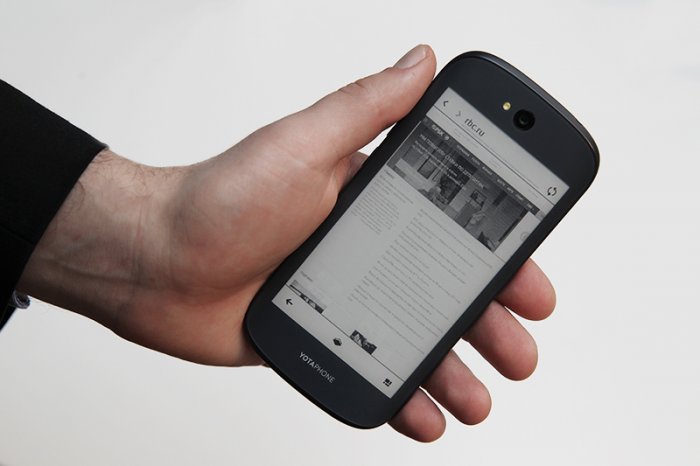 YotaPhone 2 будет стоить 32 990 рублей