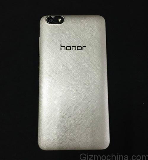 Фото Huawei Honor 4x "утекли" в сеть за неделю до презентации Фото Huawei Honor 4x "утекли" в сеть за неделю до презентации