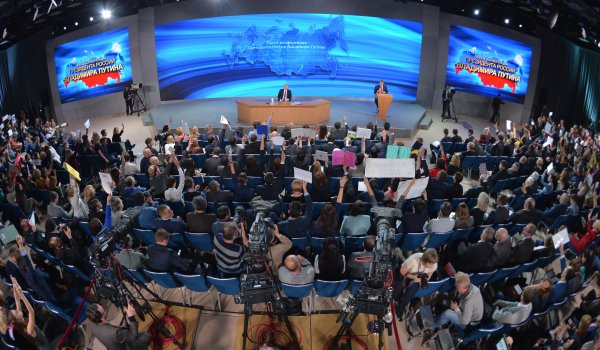 Путин: платным каналам надо учиться зарабатывать