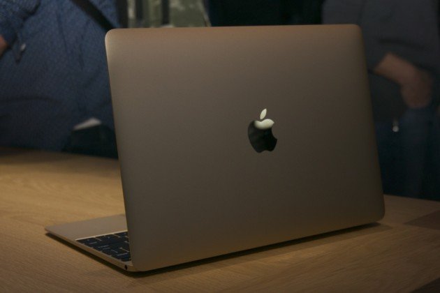 Новый MacBook во всей красе (Фото + видео)
