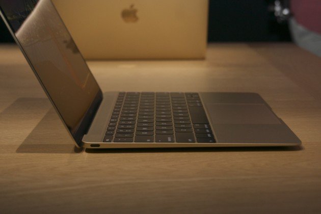 Новый MacBook во всей красе (Фото + видео)
