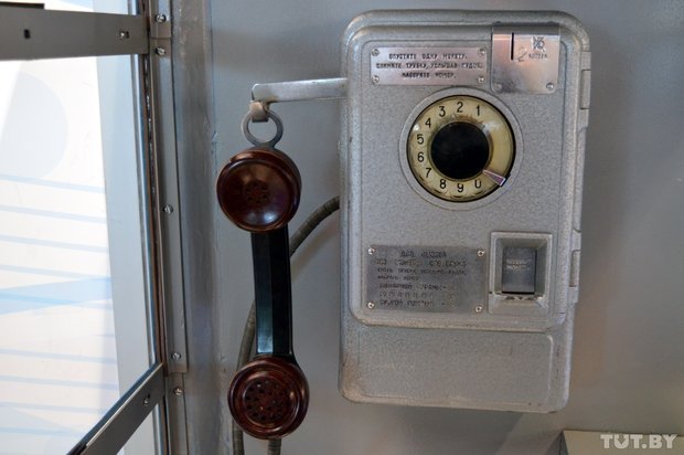 Судьба таксофонов в Беларуси: минус 15,5 тысяч штук за 15 лет, но все равно востребованы