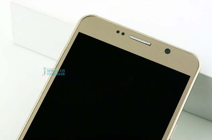 Фото Samsung Galaxy Note 5 «утекли» в сеть за несколько часов до официальной презентации Фото Samsung Galaxy Note 5 «утекли» в сеть за несколько часов до официальной презентации