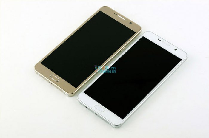 Фото Samsung Galaxy Note 5 «утекли» в сеть за несколько часов до официальной презентации Фото Samsung Galaxy Note 5 «утекли» в сеть за несколько часов до официальной презентации