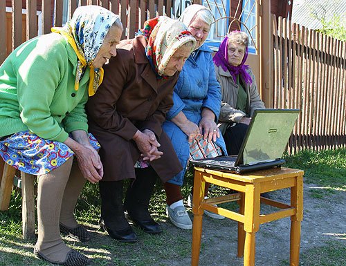 Каждый четвертый белорус по-прежнему не пользуется интернетом Каждый четвертый белорус по-прежнему не пользуется интернетом