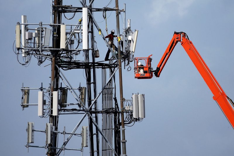 Verizon ищет альтернативу оптоволокну при строительстве транспортной сети 5G