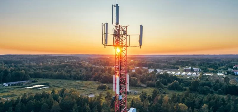 Tele2 Latvia начинает развертывать сеть 5G на частоте 700 МГц